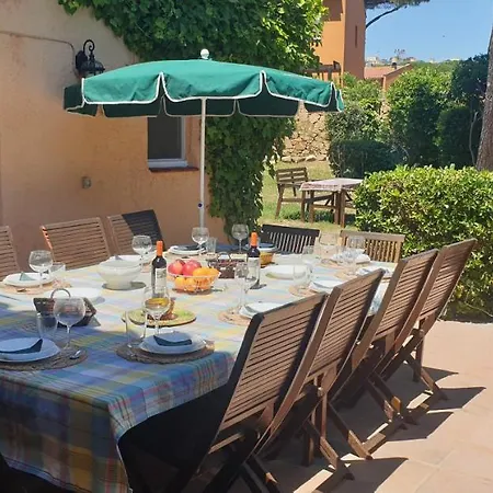 Casa Unica Con Jardin A 45 Metros De La Playa. Be Villa *