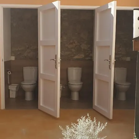 Casa Unica Con Jardin A 45 Metros De La Playa. Be