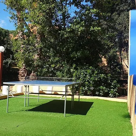 Villa Casa Unica Con Jardin A 45 Metros De La Playa. Be *