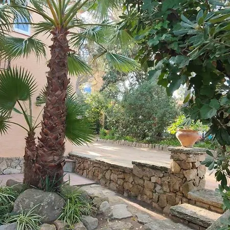 Casa Unica Con Jardin A 45 Metros De La Playa. Be Villa