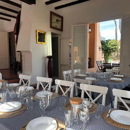 Villa Casa Unica Con Jardin A 45 Metros De La Playa. Be Palamos