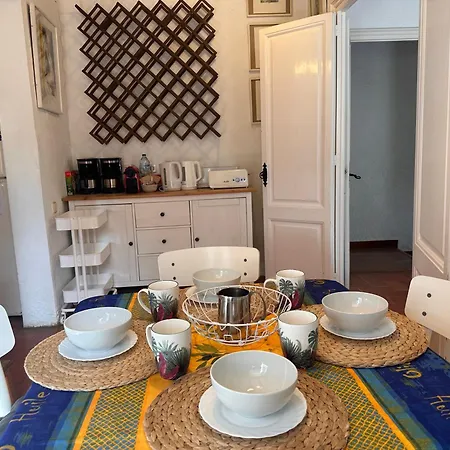 Casa Unica Con Jardin A 45 Metros De La Playa. Be *