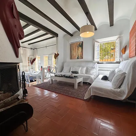 Casa Unica Con Jardin A 45 Metros De La Playa. Be Villa *